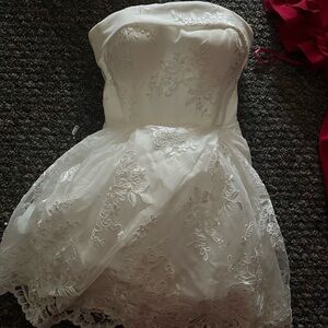 Meshki Eileen lace mini dress -white size M